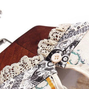 Seda | Satinbluse mit Spitzendetails und Blumenmuster