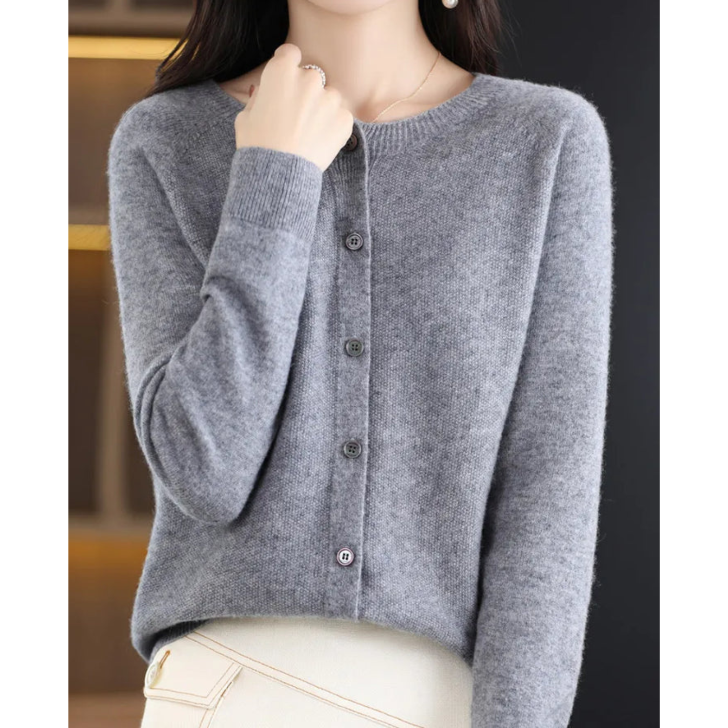 Sharrie l Damen-Strickjacke mit O-Ausschnitt und Kaschmirpullover aus Reiner Merinowolle