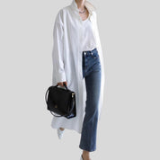 Kennica | Lange Bluse im koreanischen Polo-Stil mit geschlitztem Saum