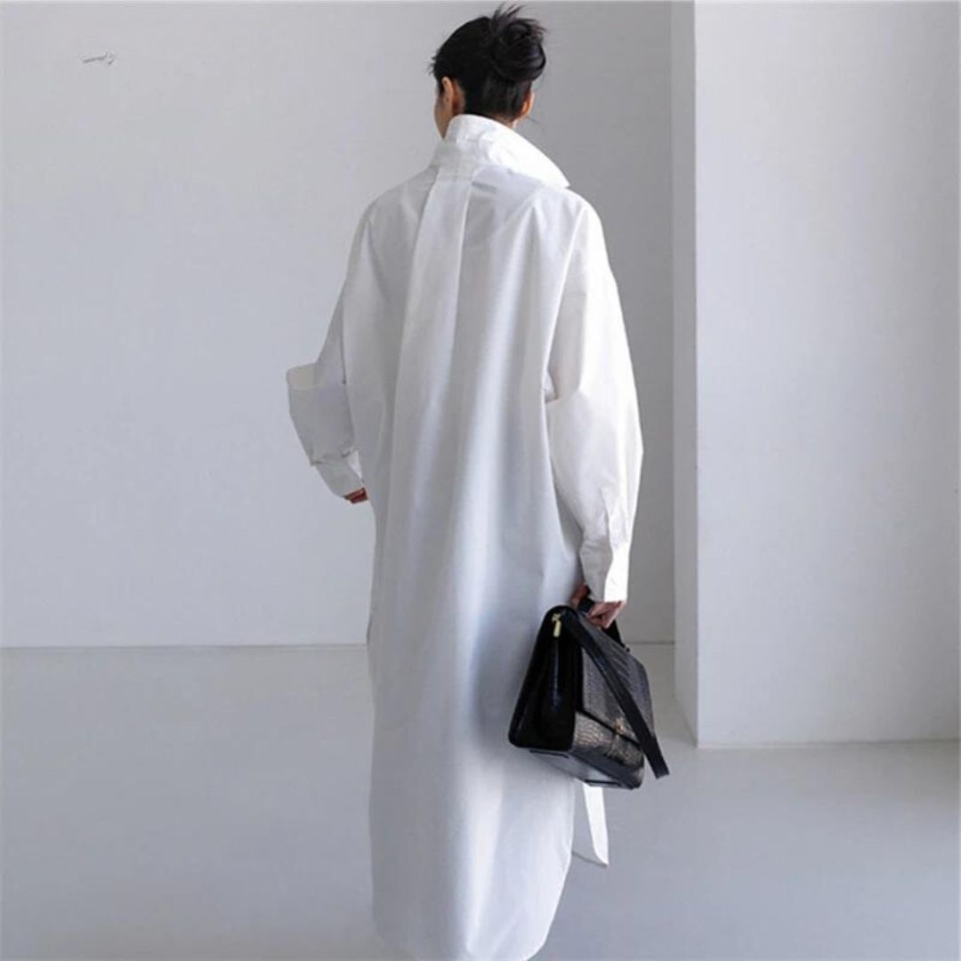 Kennica | Lange Bluse im koreanischen Polo-Stil mit geschlitztem Saum