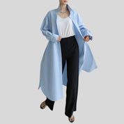 Kennica | Lange Bluse im koreanischen Polo-Stil mit geschlitztem Saum