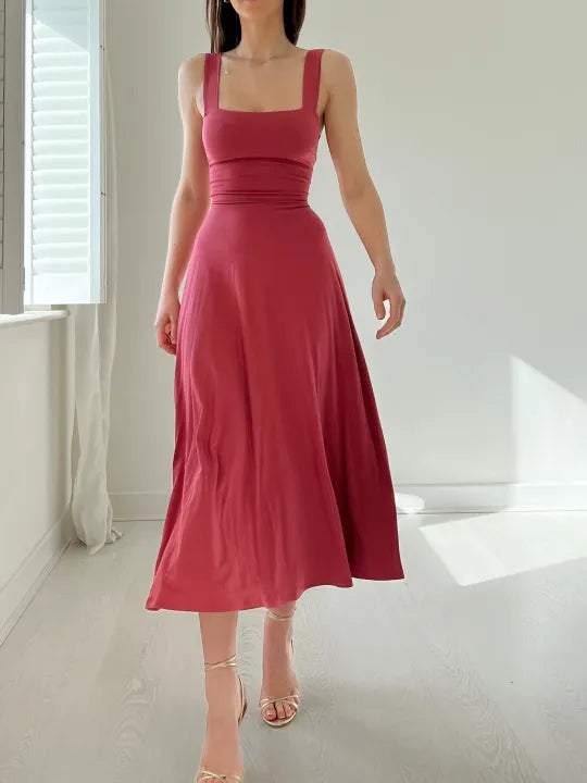 Nova l Schlankes, fließendes Frühlings- und Sommerkleid für Frauen mit dickem Träger