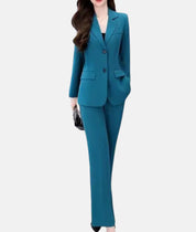 Eleganter Hosenanzug mit tailliertem Blazer l Halle