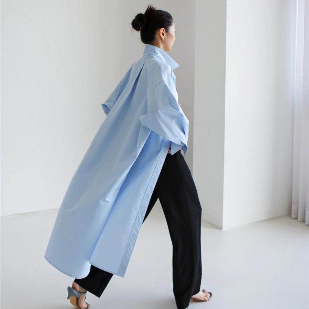 Kennica | Lange Bluse im koreanischen Polo-Stil mit geschlitztem Saum