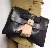 Senda | Elegante Lederclutch mit Reißverschlusstaschendetail