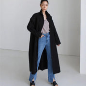 Kennica | Lange Bluse im koreanischen Polo-Stil mit geschlitztem Saum