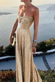 Lysandra l Schimmerndes schulterfreies Maxikleid