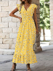 Maxikleid mit V-Ausschnitt und zartem Blumenmuster l Kaylani