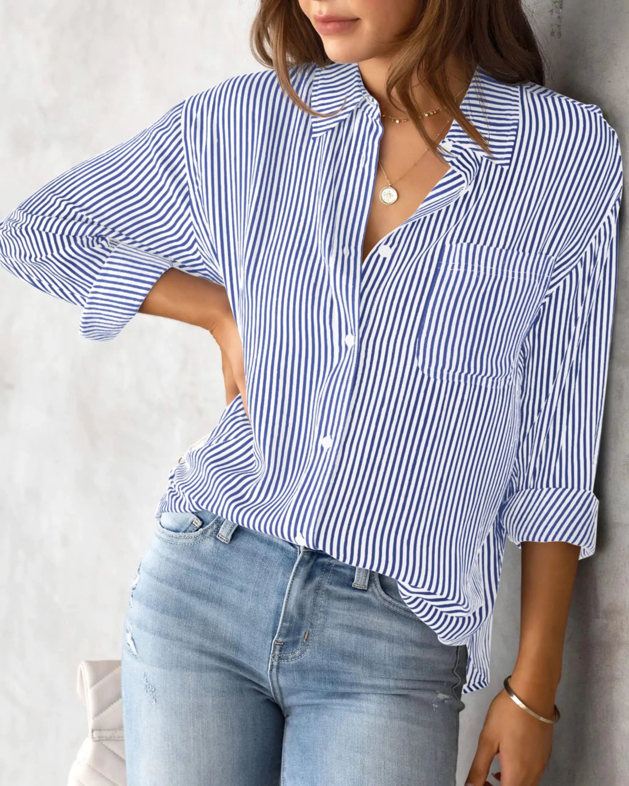 Noemie l Klassische Button-Down-Bluse für Damen im Frühling mit Druck
