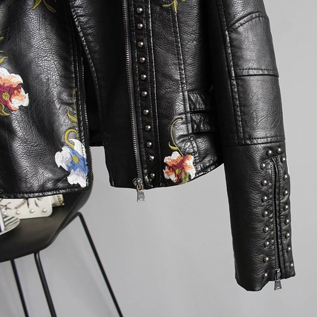 Kaylie l Streetwear-Jacke aus weichem Leder mit Blumenmuster