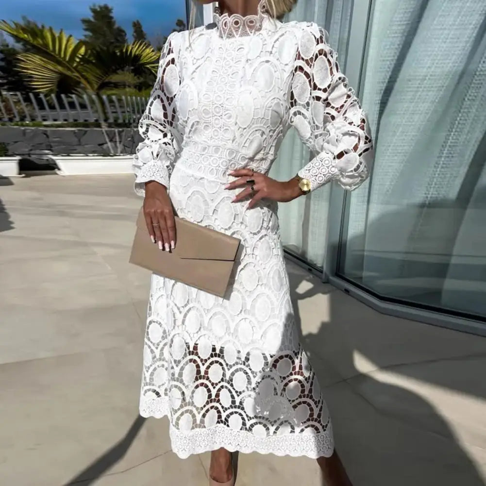 Morrie l Elegantes Maxi-Spitzenkleid mit Blasenärmeln