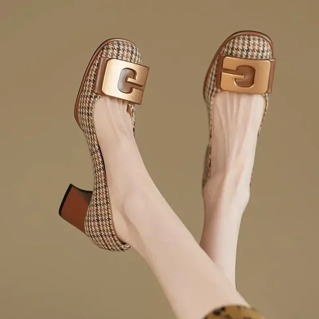 Cintra l Pumps im Hahnentritt-Muster mit Goldschnallen-Detail