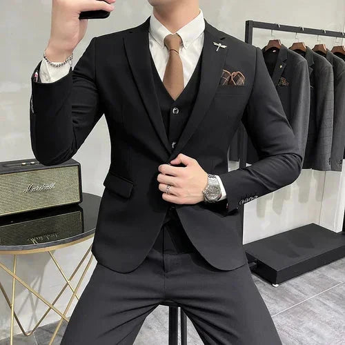 3-teiliges Set für Herren, bestehend aus schlichtem Business-Blazer, Weste und Hose l Cynan