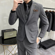 3-teiliges Set für Herren, bestehend aus schlichtem Business-Blazer, Weste und Hose l Cynan