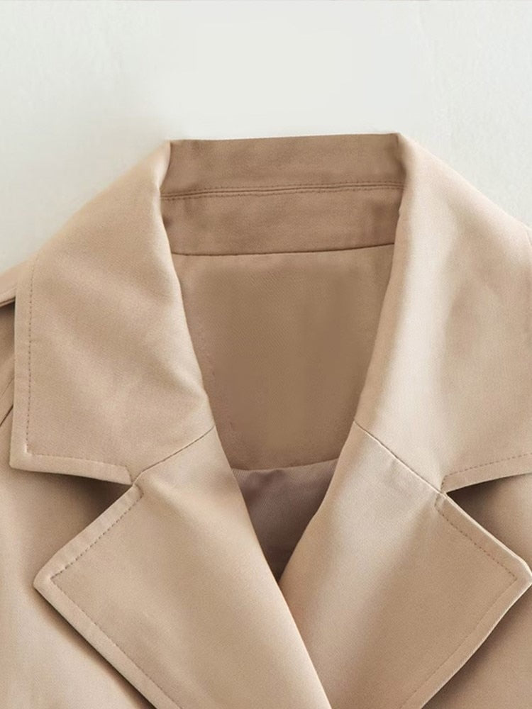 Gyria | Kürzer trendiger Trenchcoat beige