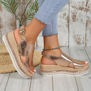 Martina | Stilvolle goldene Keilsandalen mit offener Zehenpartie