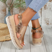 Martina | Stilvolle goldene Keilsandalen mit offener Zehenpartie