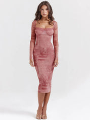 Zunah | Bedrucktes langes figurbetontes Kleid mit quadratischem Kragen
