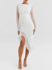 Solstice l Gerafftes rückenfreies plissiertes Midikleid