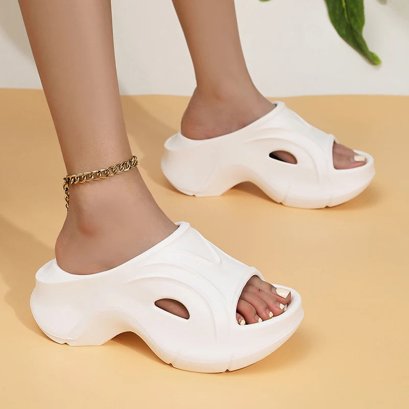 Cushy l Sommer-Flip-Flop-Slipper mit dicker Sohle und Keilabsatz für Damen
