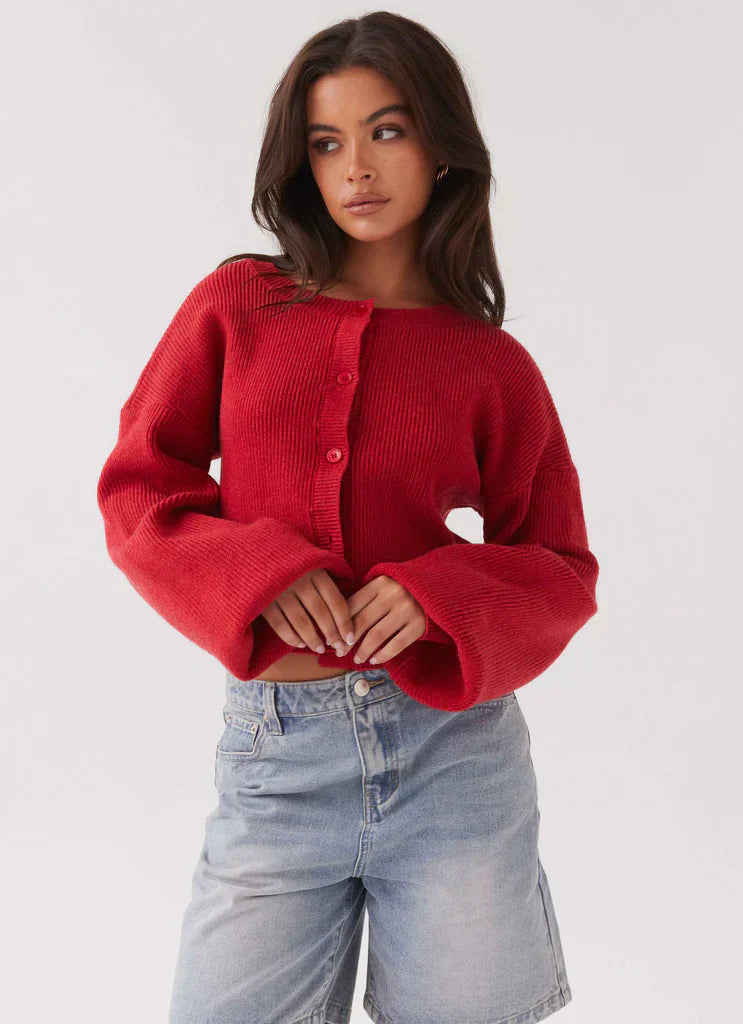 Stilvolle rote Strickjacke | Helgienne