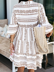 Schönes luftiges Boho-Kleid mit fröhlichem Muster l Henrietta