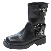 Clov l Halbhohe Lederstiefel mit Schnallenriemen