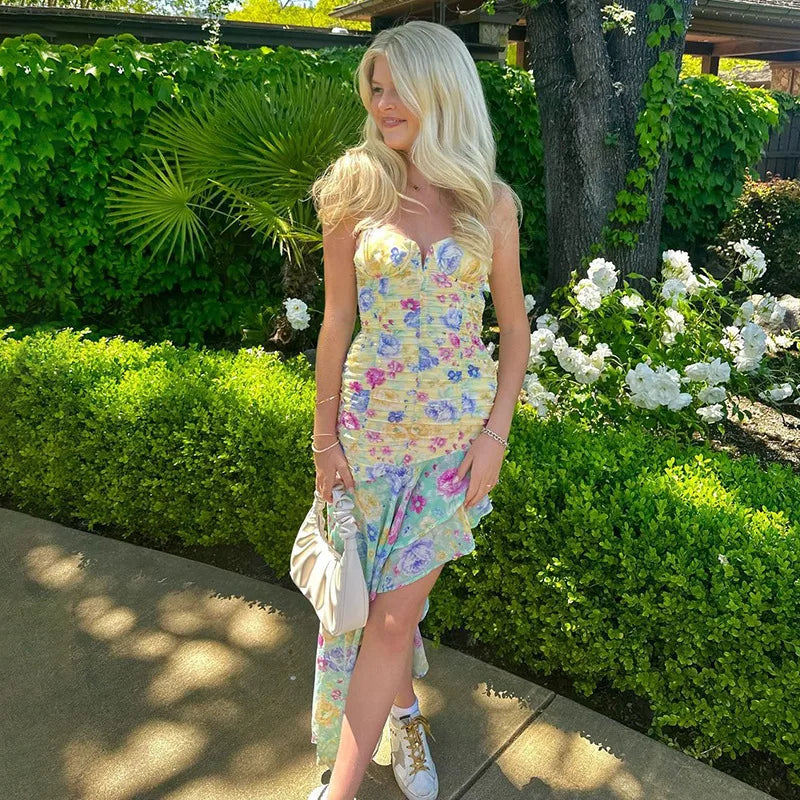 Annaya l Kleid mit Herzausschnitt und Raffung im Blumenmuster