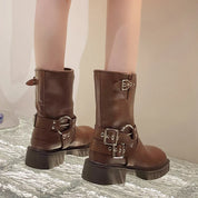 Clov l Halbhohe Lederstiefel mit Schnallenriemen