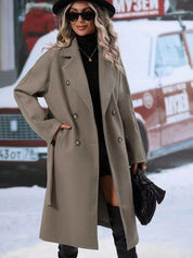 Zweireihiger Trenchcoat für Stil und Eleganz zu jeder Jahreszeit | Ryena