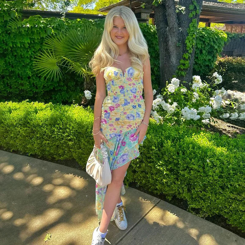 Annaya l Kleid mit Herzausschnitt und Raffung im Blumenmuster