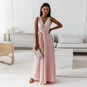 Odette l Elegantes Satin Maxikleid für Damen mit tiefem V-Ausschnitt