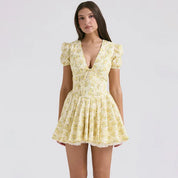 Playheart Summer l Geblümtes Midikleid mit tiefem V-Ausschnitt