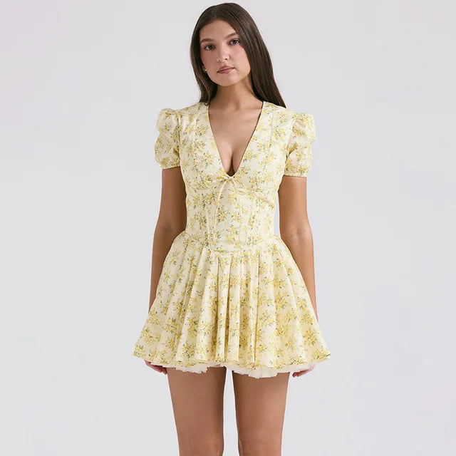 Playheart Summer l Geblümtes Midikleid mit tiefem V-Ausschnitt