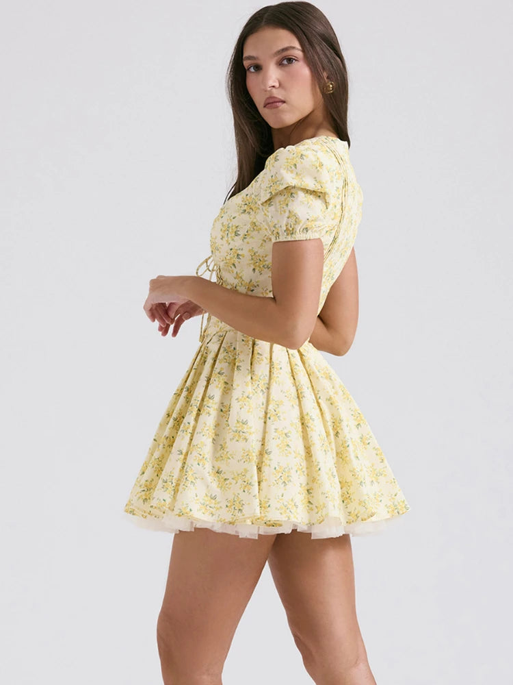 Playheart Summer l Geblümtes Midikleid mit tiefem V-Ausschnitt