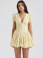 Playheart Summer l Geblümtes Midikleid mit tiefem V-Ausschnitt