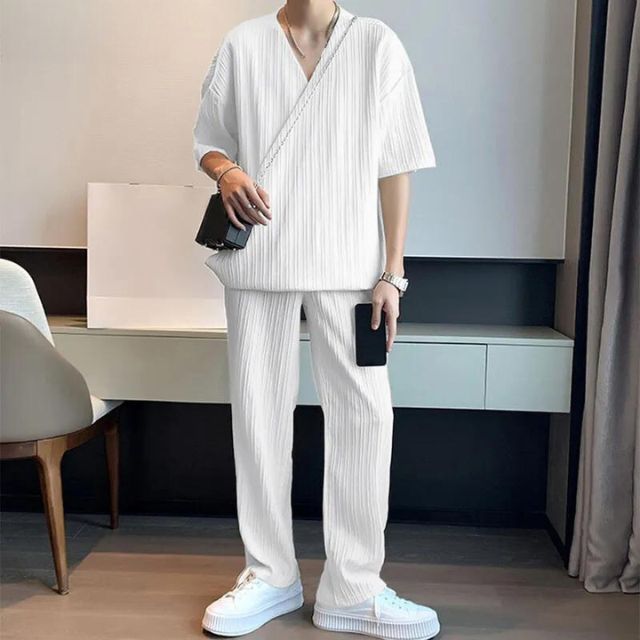Belton | Plissiertes Kimono-Set für Herren mit bequemer Bluse und Hose