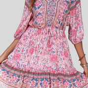 Amara | Minikleid mit Blumenquasten