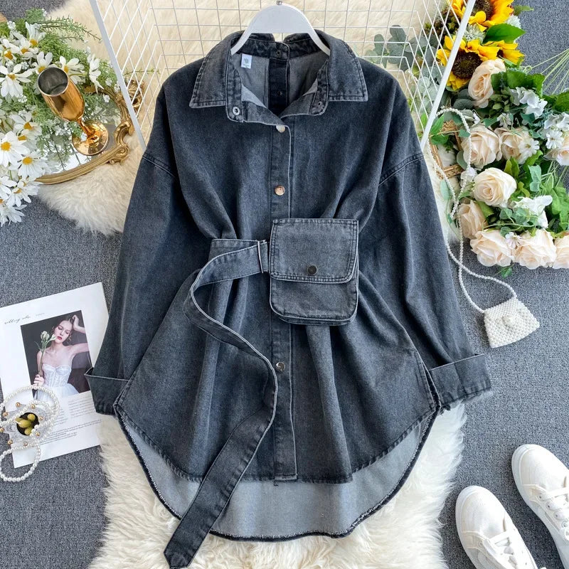 Beta | Jeanshemdkleid mit verstellbarem Gürtel und Seitentasche