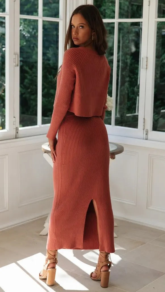 Kazalea | Stylisches Gestricktes Set für Frauen [Pullover+Rock]