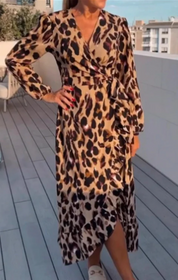 Amaya | Stilvolles Maxikleid mit V-Ausschnitt und Animal-Print