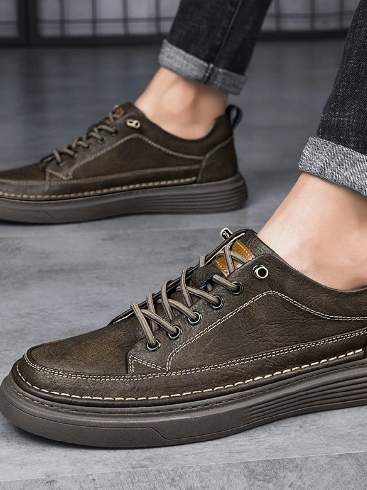 Hulyo | Sportlicher Unternehmen-Schuh