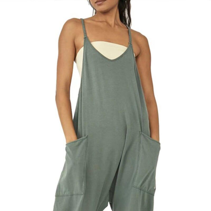 Alyssa l Minimalistischer Overall mit Taschen und V-Ausschnitt