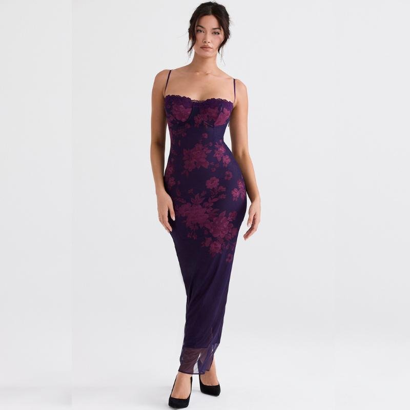 shaira-robe-455334.jpg
