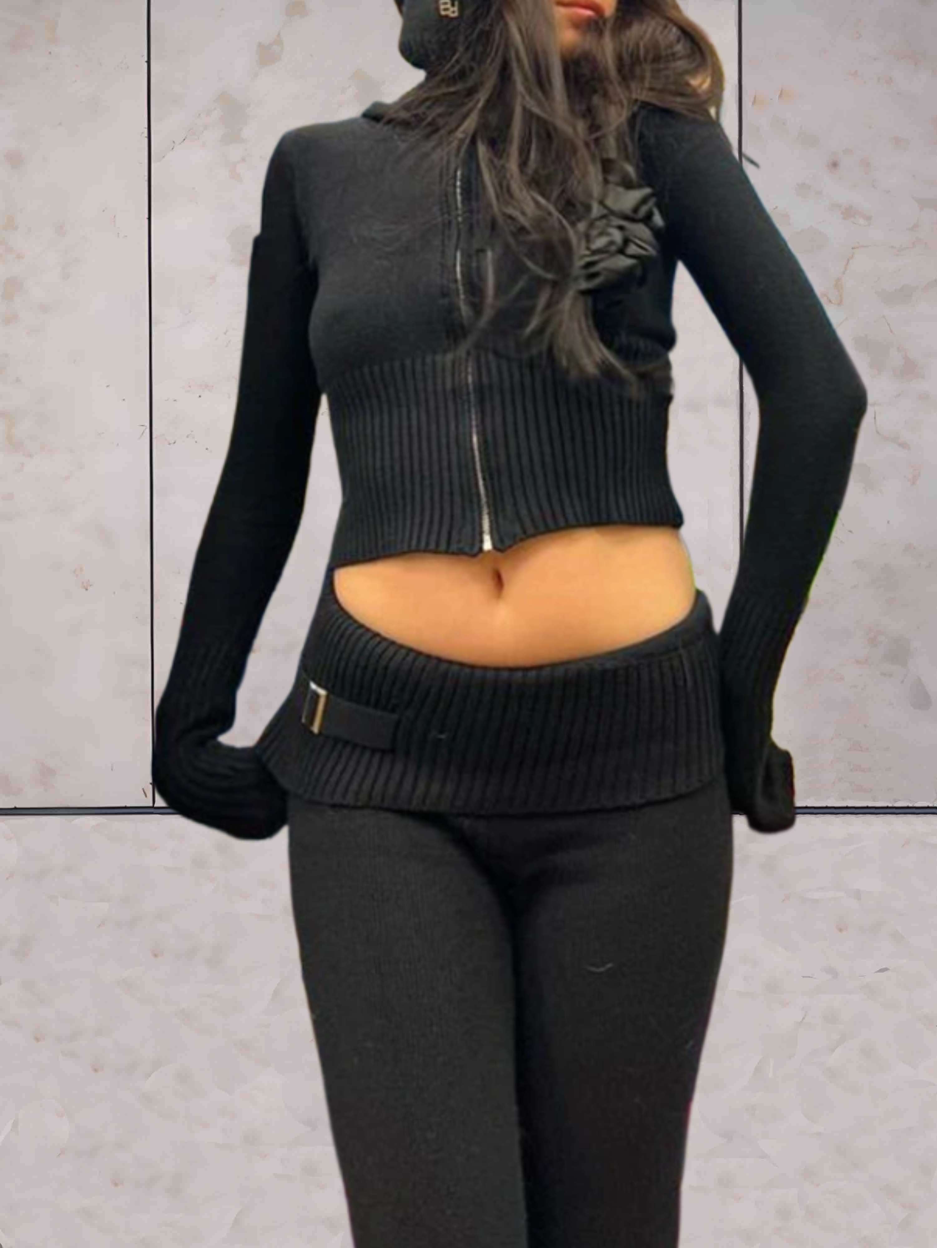 Hezekiah | 2-teiliges Set bestehend aus einem schmal geschnittenen, verkürzten Strickpullover und einer Jogginghose mit hohem bund